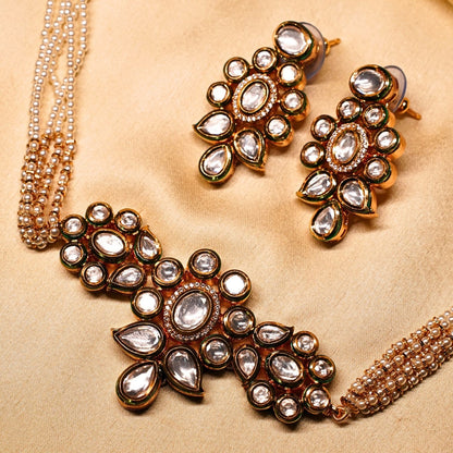 Kundan Pearl Set