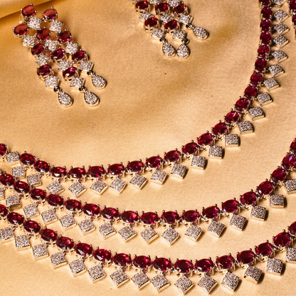 Royal Triple-Strand Statement Set