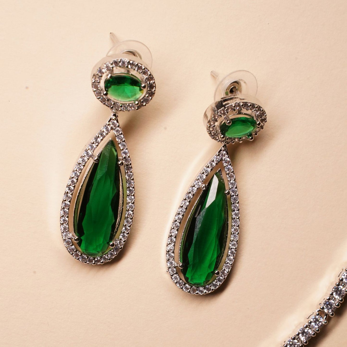 Women Silver-plated American Diamond Set