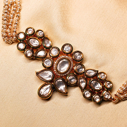 Kundan Pearl Set