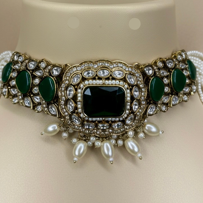 Majesty Kundan Choker & Jhumka Set