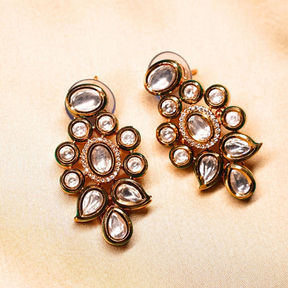 Kundan Pearl Set